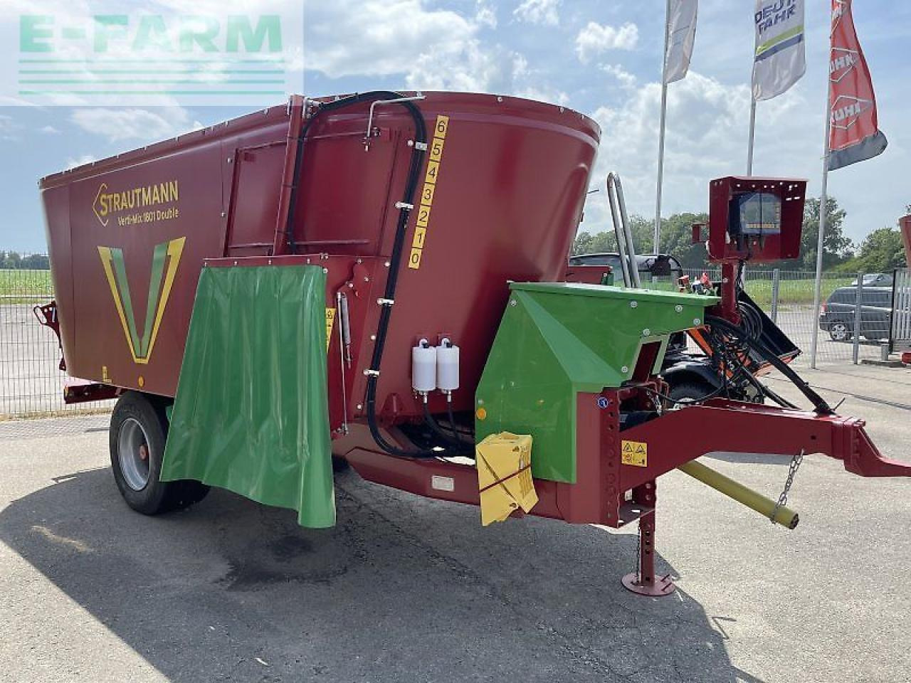 Strautmann verti-mix 1801 double - vorführmaschine - Инвентарь для животноводства: фото 3 Strautmann verti-mix 1801 double - vorführmaschine - Инвентарь для животноводства: фото 3