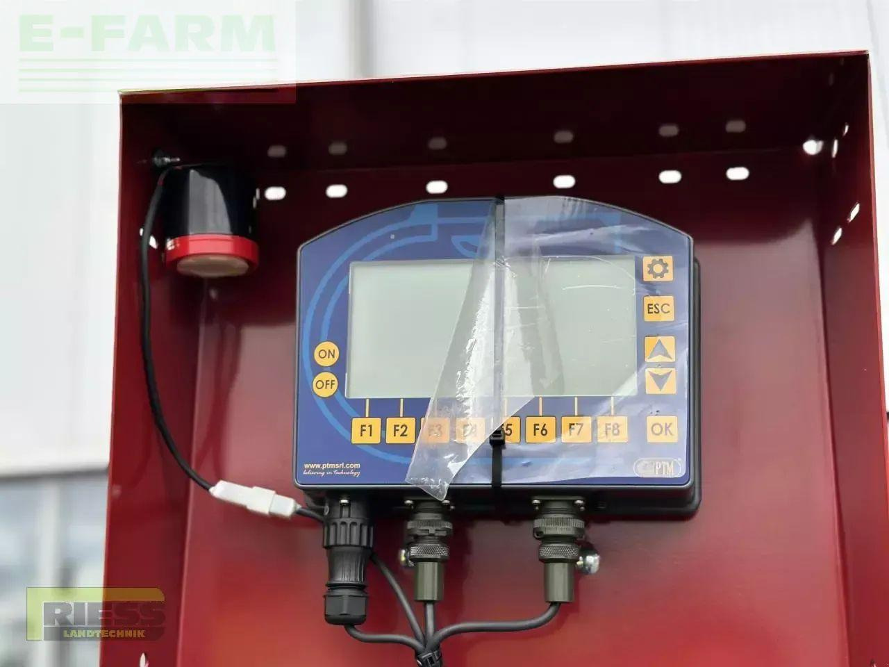 Strautmann verti-mix 2401 double - Инвентарь для животноводства: фото 5 Strautmann verti-mix 2401 double - Инвентарь для животноводства: фото 5