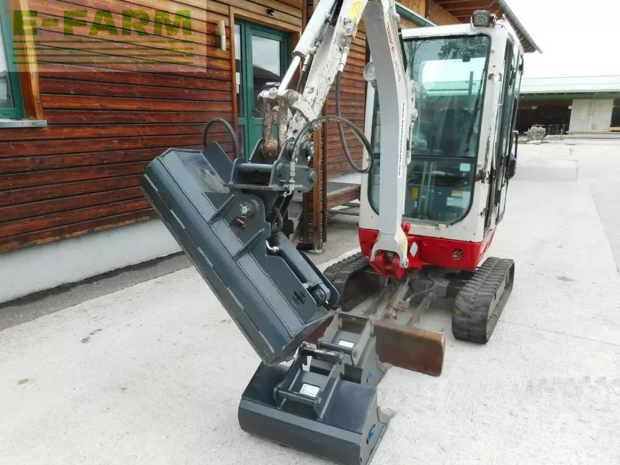 Takeuchi tb 216 ( 1.865kg ) schnellwechsler neu! löffel - Мини-экскаватор: фото 5 Takeuchi tb 216 ( 1.865kg ) schnellwechsler neu! löffel - Мини-экскаватор: фото 5