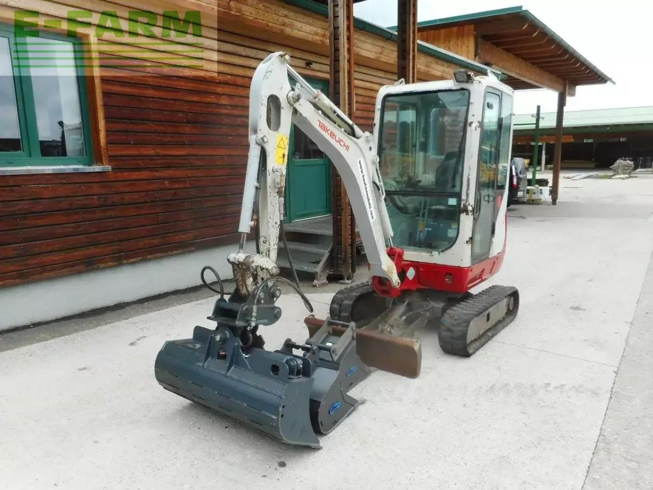 Takeuchi tb 216 ( 1.865kg ) schnellwechsler neu! löffel - Мини-экскаватор: фото 2 Takeuchi tb 216 ( 1.865kg ) schnellwechsler neu! löffel - Мини-экскаватор: фото 2
