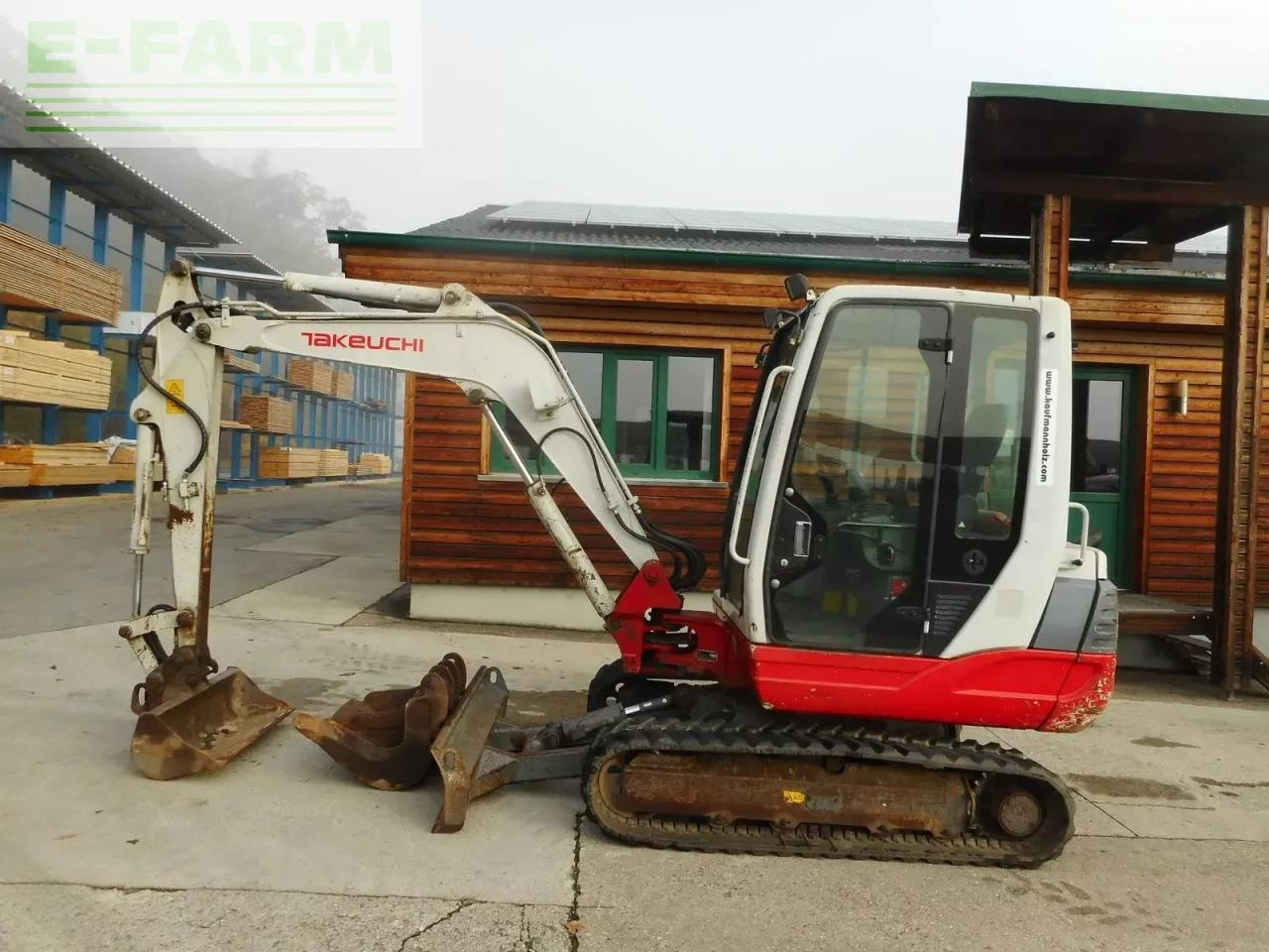 Takeuchi tb 235 ( 3.530kg ) hydr. sw + 3 löffel - Мини-экскаватор: фото 1 Takeuchi tb 235 ( 3.530kg ) hydr. sw + 3 löffel - Мини-экскаватор: фото 1