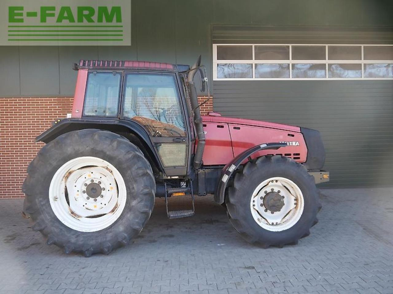 Valtra 8450 - Трактор: фото 4 Valtra 8450 - Трактор: фото 4