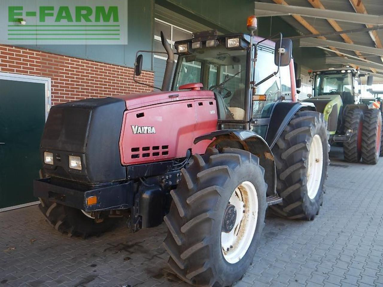 Valtra 8450 - Трактор: фото 3 Valtra 8450 - Трактор: фото 3