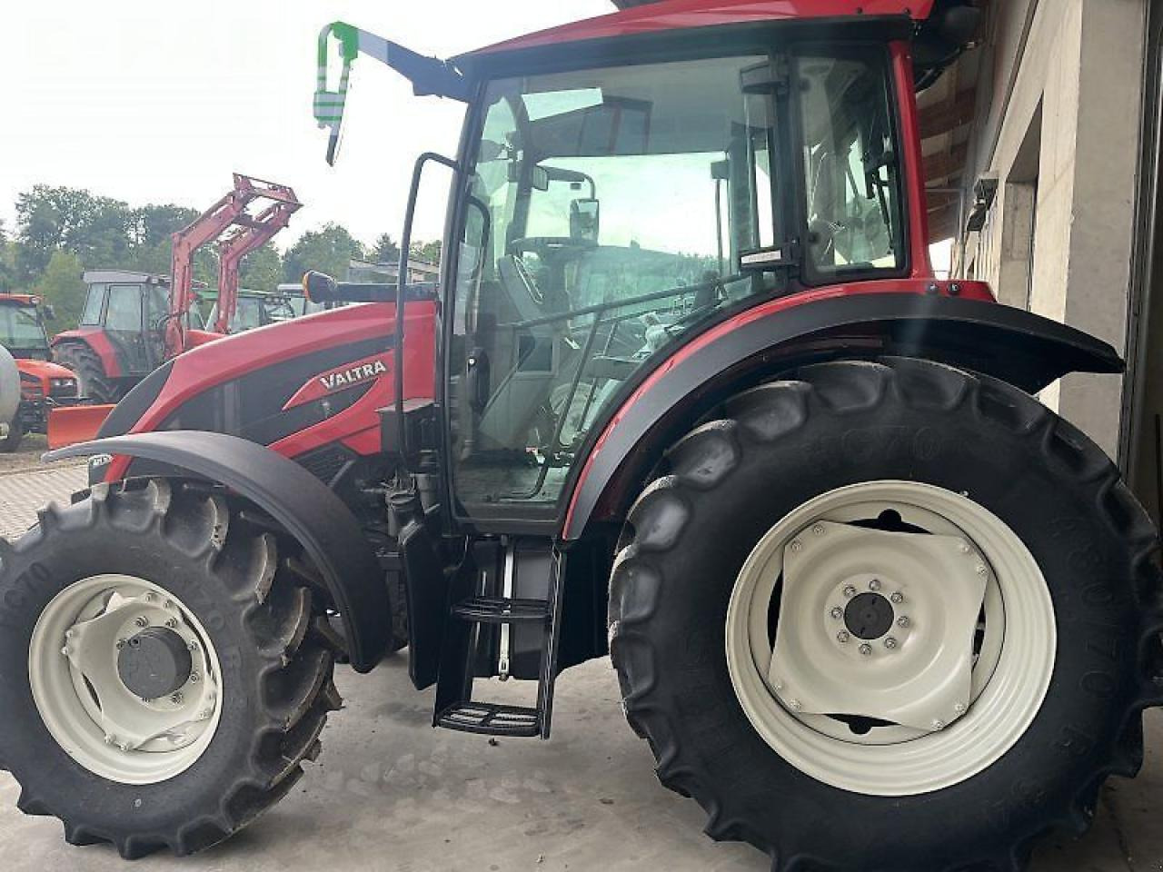 Valtra a 75 - Трактор: фото 5 Valtra a 75 - Трактор: фото 5