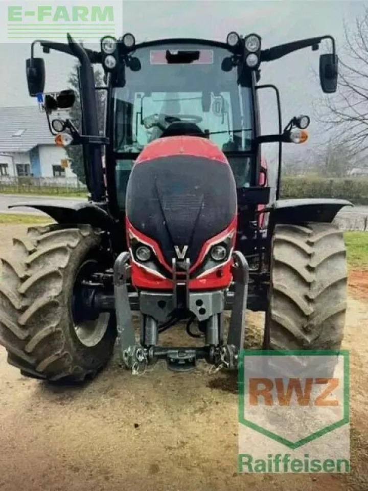 Valtra a85 - Трактор: фото 1 Valtra a85 - Трактор: фото 1