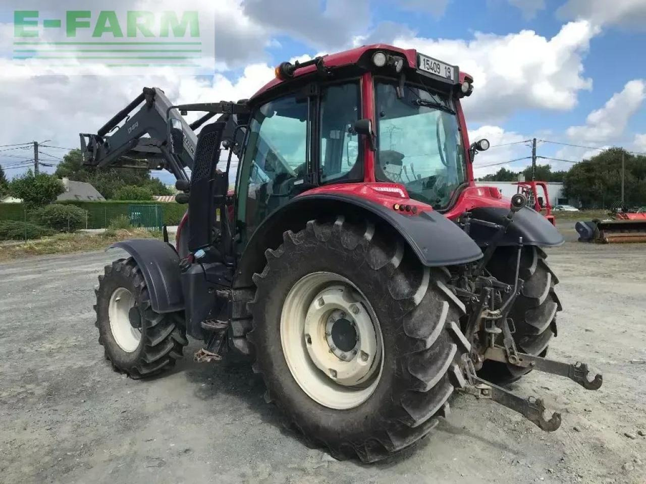 Valtra n 104 hitech HiTech - Трактор: фото 4 Valtra n 104 hitech HiTech - Трактор: фото 4