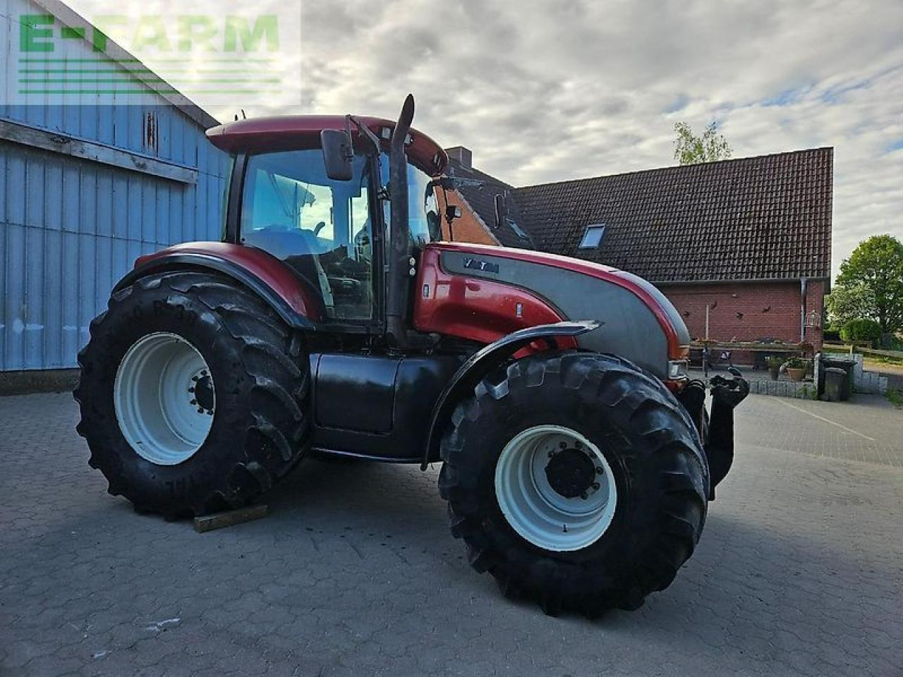 Valtra s 280 - Трактор: фото 2 Valtra s 280 - Трактор: фото 2