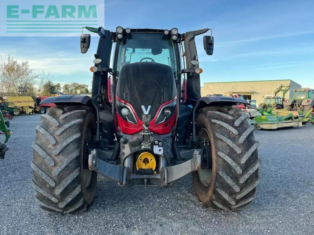 Valtra t 214 direct smarttouch Direct - Трактор: фото 3 Valtra t 214 direct smarttouch Direct - Трактор: фото 3