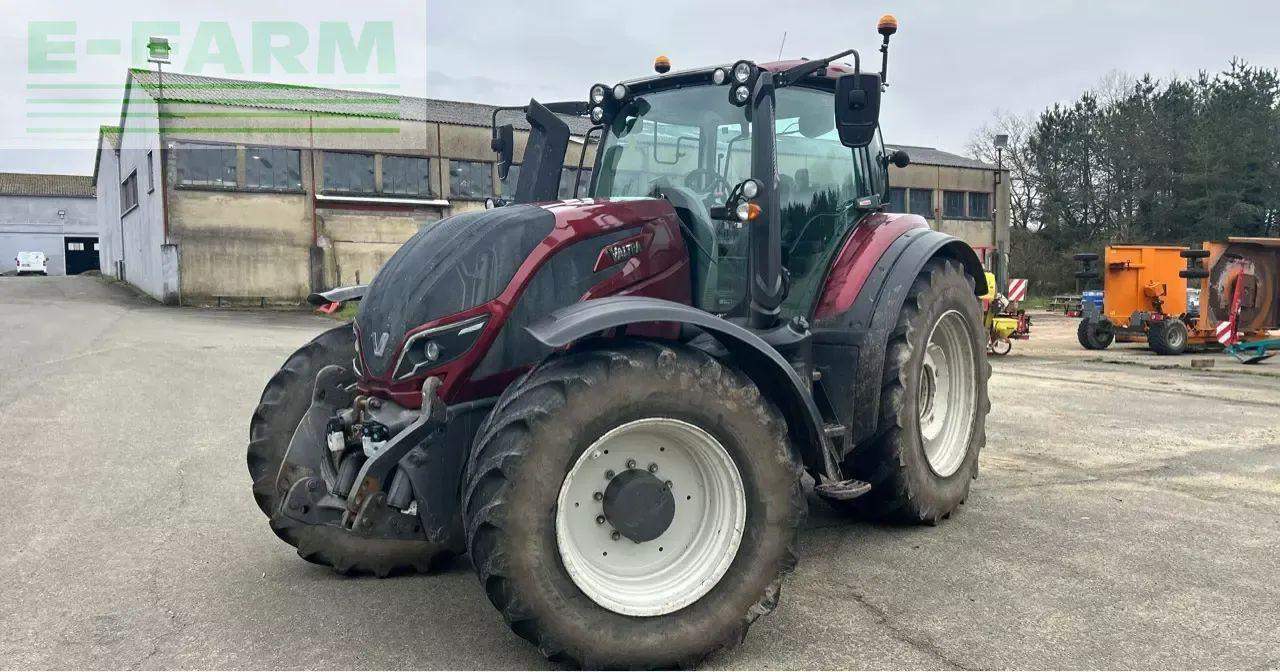 Valtra t 214 v smarttouch - Трактор: фото 3 Valtra t 214 v smarttouch - Трактор: фото 3