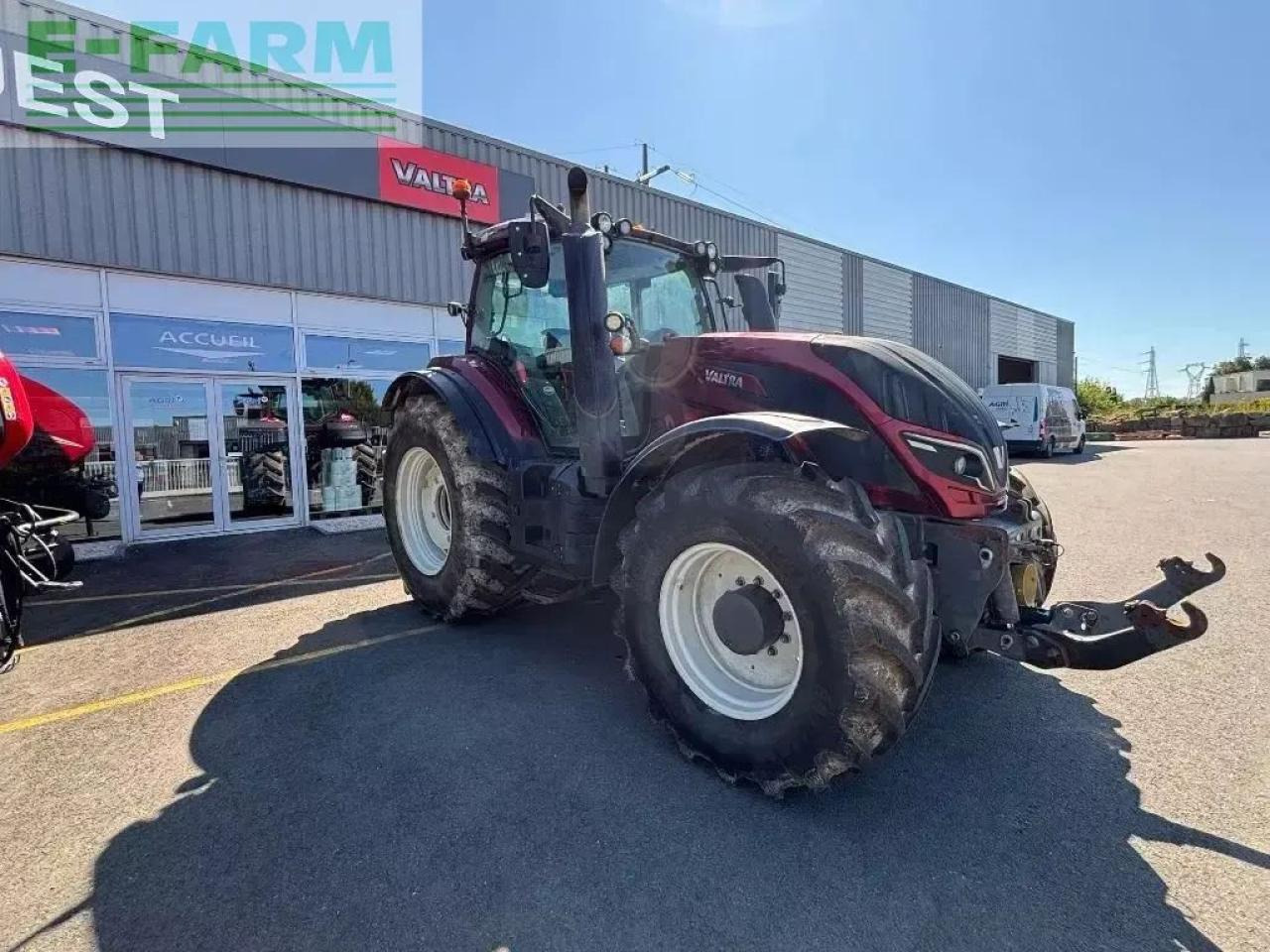 Valtra t 214d - Трактор: фото 3 Valtra t 214d - Трактор: фото 3