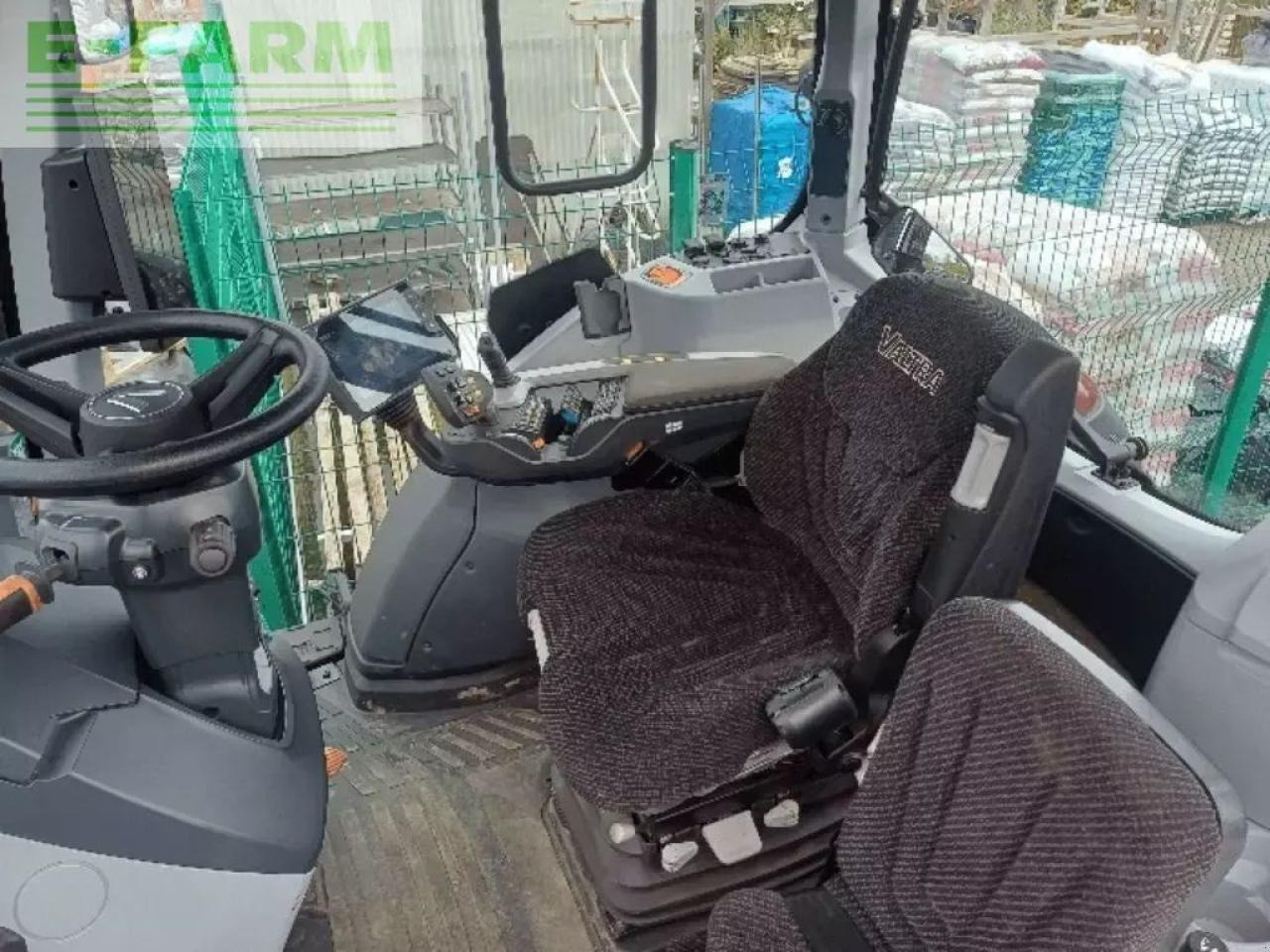Valtra t 255 versu Versu - Трактор: фото 4 Valtra t 255 versu Versu - Трактор: фото 4
