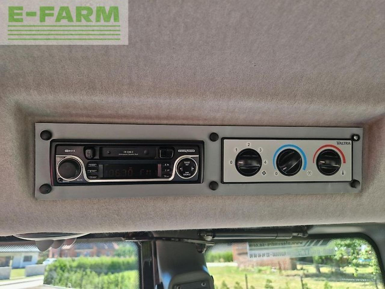 Трактор Valtra t151 hitech: фото 10