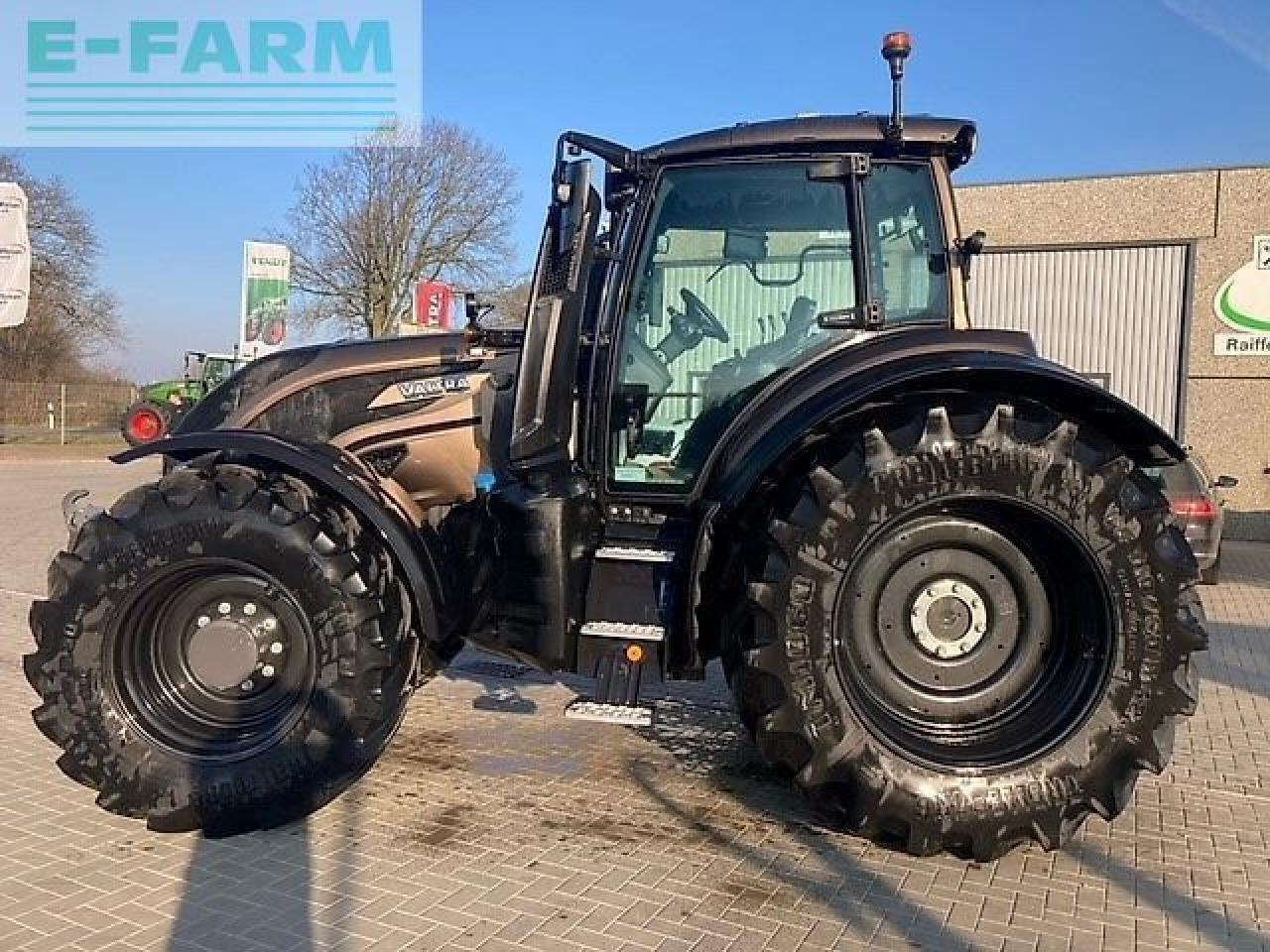 Valtra t215a - Трактор: фото 2 Valtra t215a - Трактор: фото 2