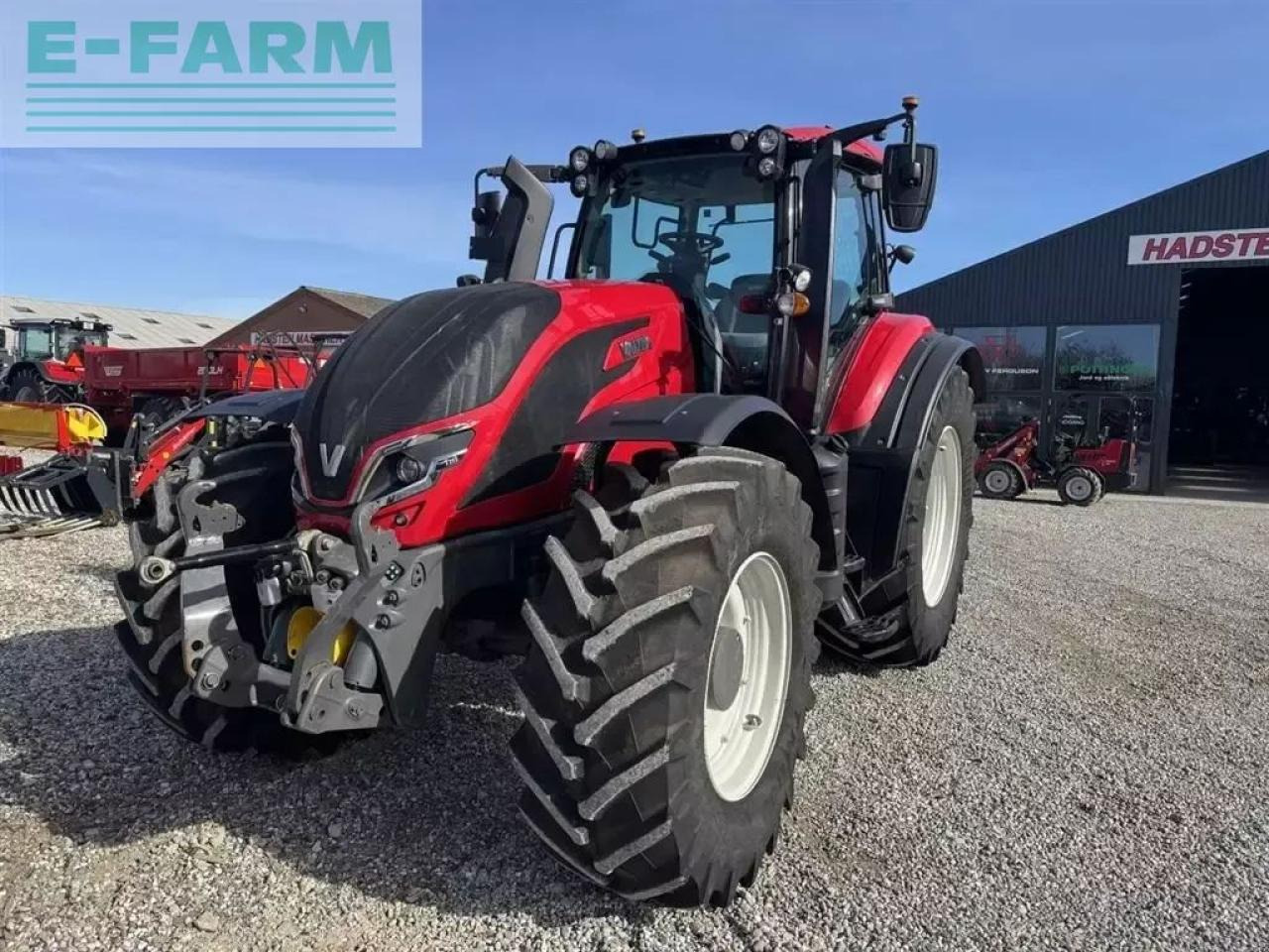 Valtra t255 activ med twin-trac vendbar købine Active - Трактор: фото 4 Valtra t255 activ med twin-trac vendbar købine Active - Трактор: фото 4