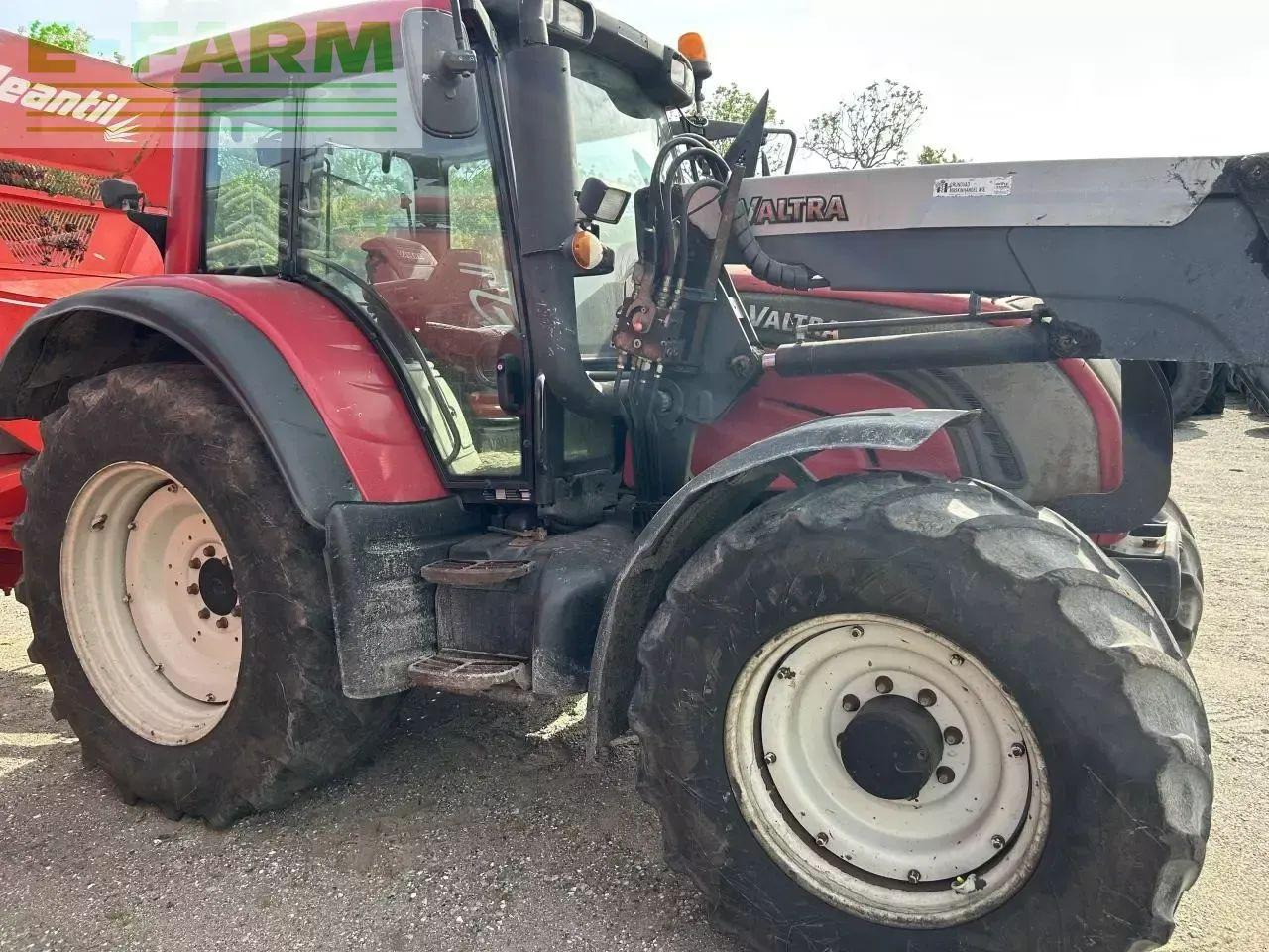 Valtra valtra n 143 - Трактор: фото 1 Valtra valtra n 143 - Трактор: фото 1