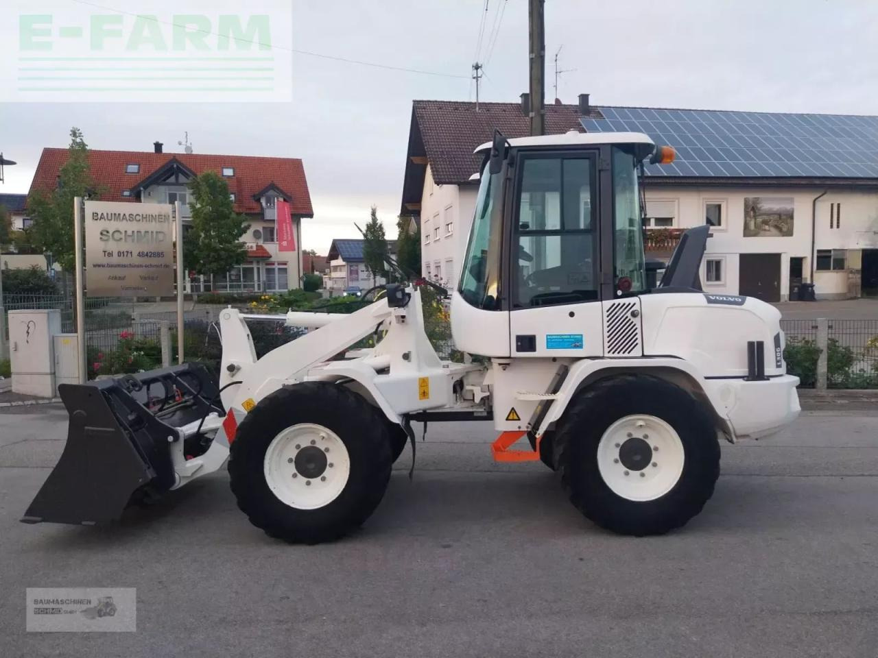 Volvo l 30g - Мини-экскаватор: фото 1 Volvo l 30g - Мини-экскаватор: фото 1