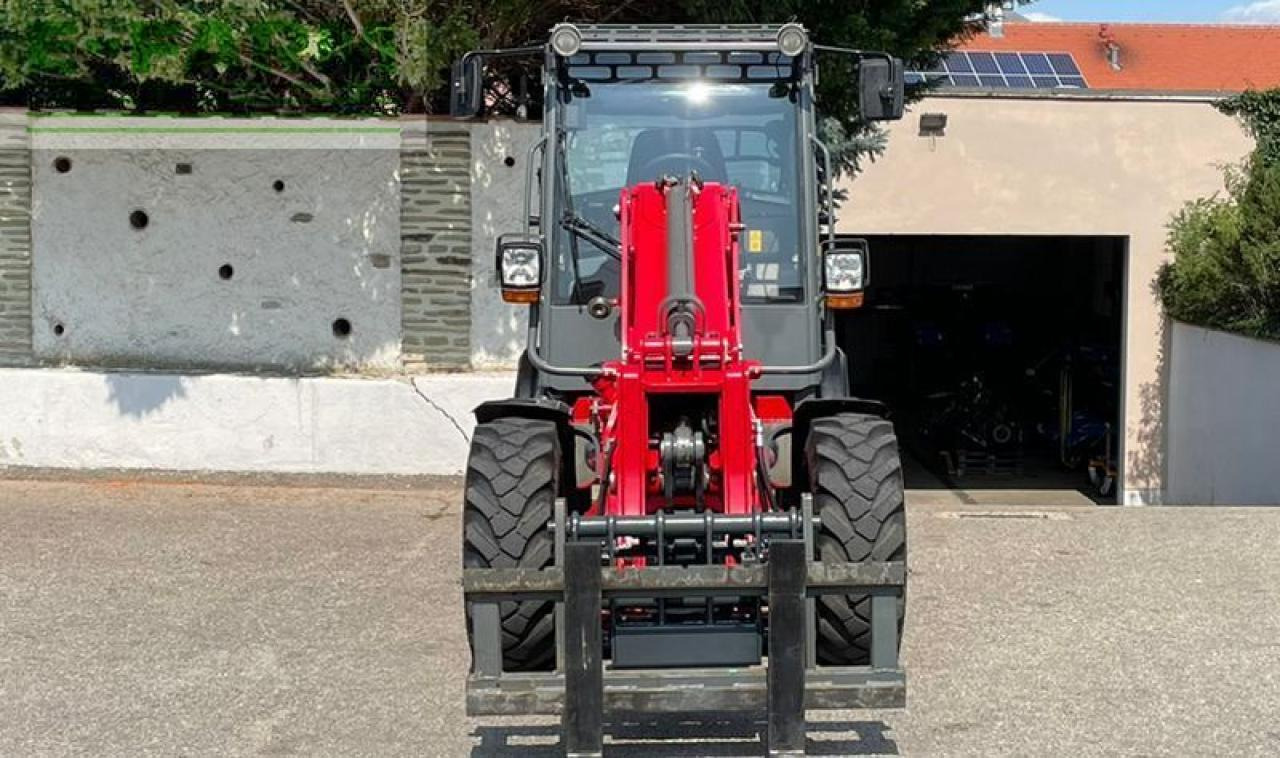 Weidemann 2070 cx80 t - Мини-экскаватор: фото 2 Weidemann 2070 cx80 t - Мини-экскаватор: фото 2