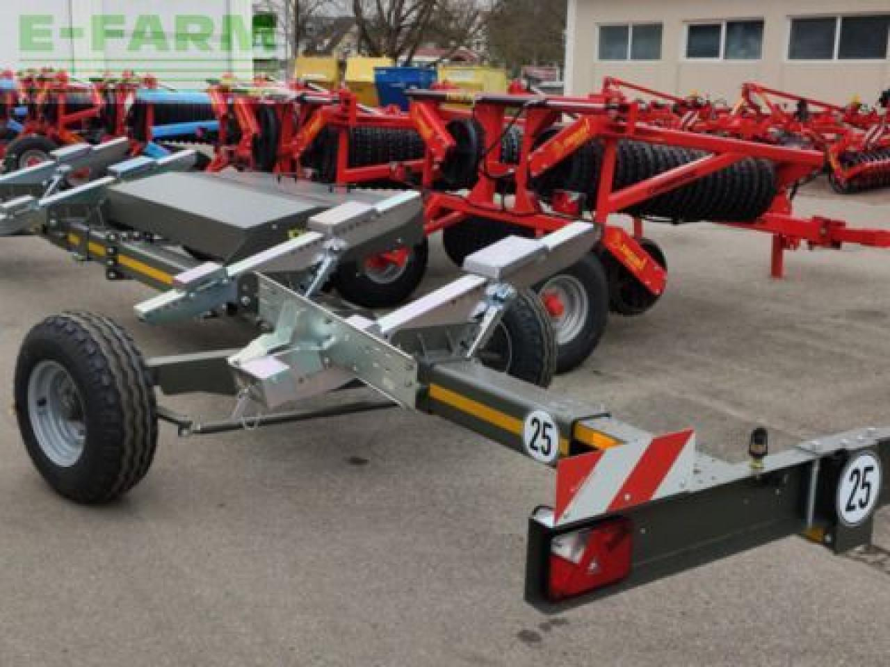 Ziegler transportwagen 4wt zu claas convio - Оборудование для кормоуборочного комбайна: фото 4 Ziegler transportwagen 4wt zu claas convio - Оборудование для кормоуборочного комбайна: фото 4