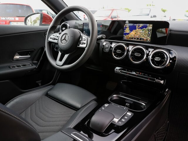 MERCEDES-BENZ A 180 Style,Autom.,8 fach Bereift - Седан: фото 2 MERCEDES-BENZ A 180 Style,Autom.,8 fach Bereift - Седан: фото 2