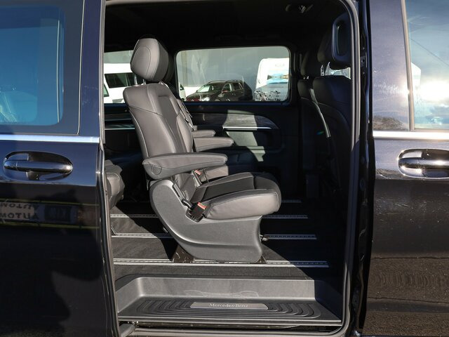 MERCEDES-BENZ EQV 300 Avantgarde Line,lang,7Sitze,2xKlima,LED... - Микроавтобус, Электробус: фото 4 MERCEDES-BENZ EQV 300 Avantgarde Line,lang,7Sitze,2xKlima,LED... - Микроавтобус, Электробус: фото 4