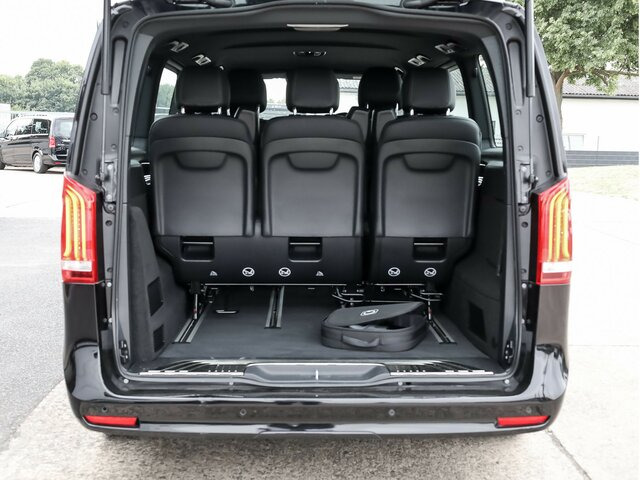 MERCEDES-BENZ EQV 300 Avantgarde Line,lang,7Sitze,2xKlima,LED - Пассажирский фургон, Электрический фургон: фото 2 MERCEDES-BENZ EQV 300 Avantgarde Line,lang,7Sitze,2xKlima,LED - Пассажирский фургон, Электрический фургон: фото 2