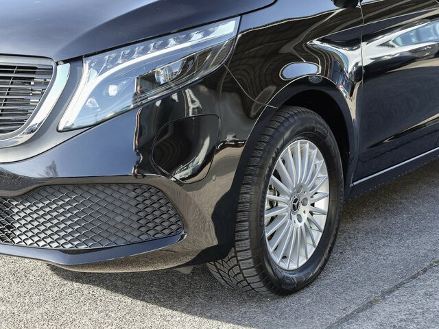 MERCEDES-BENZ EQV 300 Avantgarde Line,lang,7Sitze,2xKlima,LED... - Микроавтобус, Электробус: фото 2 MERCEDES-BENZ EQV 300 Avantgarde Line,lang,7Sitze,2xKlima,LED... - Микроавтобус, Электробус: фото 2