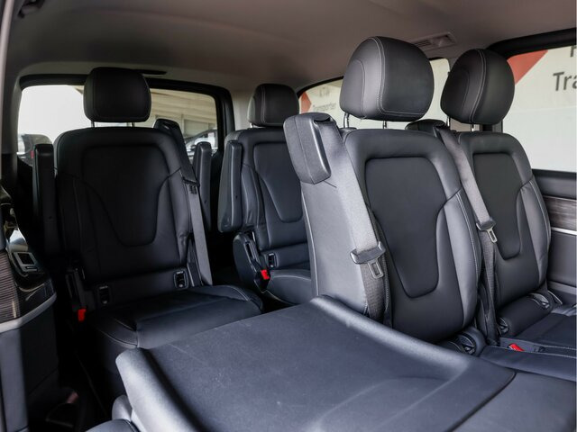 MERCEDES-BENZ EQV 300 Extralang,Avantgarde,7Sitze,2Schiebetür - Микроавтобус, Электробус: фото 3 MERCEDES-BENZ EQV 300 Extralang,Avantgarde,7Sitze,2Schiebetür - Микроавтобус, Электробус: фото 3