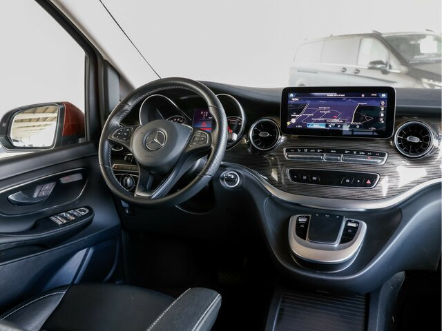 MERCEDES-BENZ EQV 300 Extralang,Avantgarde,7Sitze,2xSchiebetür - Пассажирский фургон, Электрический фургон: фото 4 MERCEDES-BENZ EQV 300 Extralang,Avantgarde,7Sitze,2xSchiebetür - Пассажирский фургон, Электрический фургон: фото 4