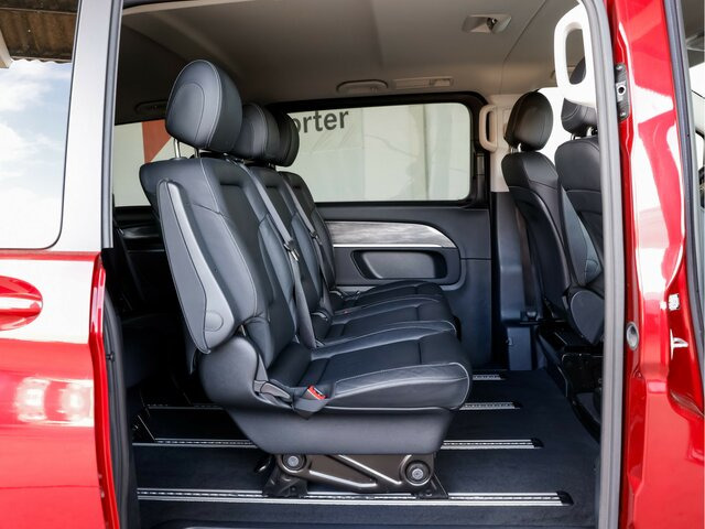 MERCEDES-BENZ EQV 300 Extralang,Avantgarde,7Sitze,2xSchiebetür - Пассажирский фургон, Электрический фургон: фото 2 MERCEDES-BENZ EQV 300 Extralang,Avantgarde,7Sitze,2xSchiebetür - Пассажирский фургон, Электрический фургон: фото 2