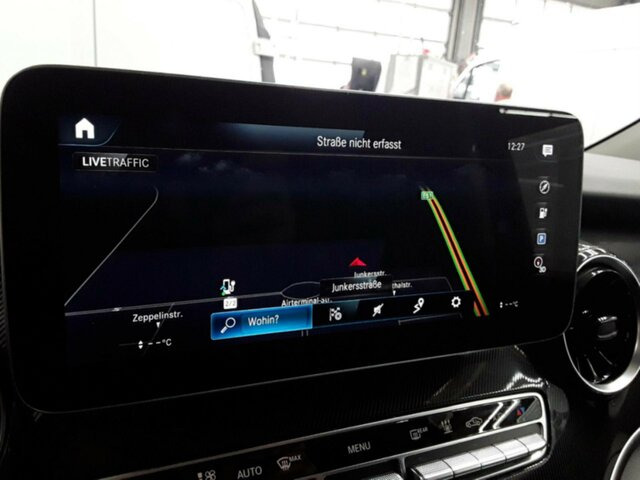MERCEDES-BENZ EQV 300 lang,7Sitze,2xKlima,2Schiebetür el.,LED - Микроавтобус, Электробус: фото 5 MERCEDES-BENZ EQV 300 lang,7Sitze,2xKlima,2Schiebetür el.,LED - Микроавтобус, Электробус: фото 5