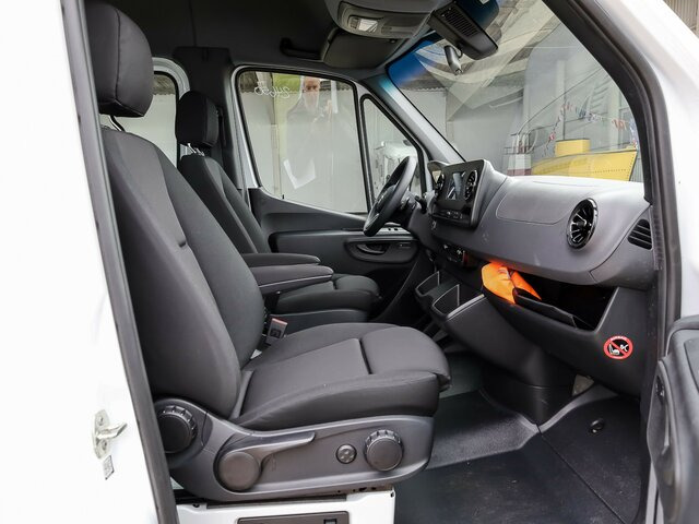 MERCEDES-BENZ Sprinter 315 CDI Maxi KombiTourer,8Sitze,Kamera - Микроавтобус, Пассажирский фургон: фото 2 MERCEDES-BENZ Sprinter 315 CDI Maxi KombiTourer,8Sitze,Kamera - Микроавтобус, Пассажирский фургон: фото 2