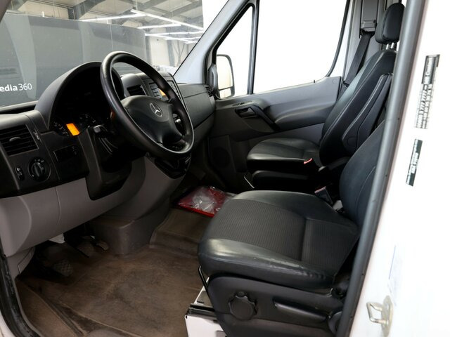 MERCEDES-BENZ Sprinter 316CDI DOKA,Allrad,AHK,TCO,Standhzg. - Малотоннажный бортовой грузовик, Грузопассажирский фургон: фото 2 MERCEDES-BENZ Sprinter 316CDI DOKA,Allrad,AHK,TCO,Standhzg. - Малотоннажный бортовой грузовик, Грузопассажирский фургон: фото 2