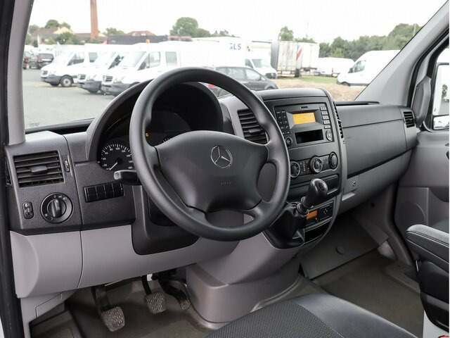 MERCEDES-BENZ Sprinter 316CDI DOKA,Allrad,Klima,AHK,TCO - Малотоннажный бортовой грузовик, Грузопассажирский фургон: фото 4 MERCEDES-BENZ Sprinter 316CDI DOKA,Allrad,Klima,AHK,TCO - Малотоннажный бортовой грузовик, Грузопассажирский фургон: фото 4