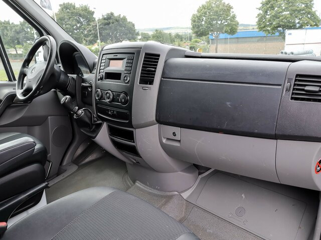 MERCEDES-BENZ Sprinter 316CDI DOKA,Allrad,Klima - Тентованный фургон, Грузопассажирский фургон: фото 3 MERCEDES-BENZ Sprinter 316CDI DOKA,Allrad,Klima - Тентованный фургон, Грузопассажирский фургон: фото 3