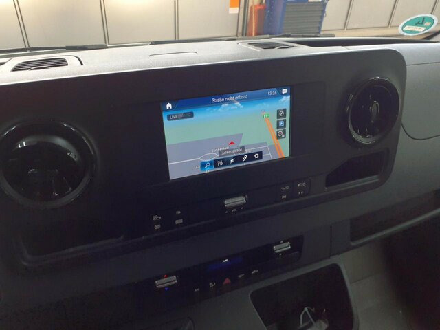 MERCEDES-BENZ Sprinter 317 CDI Kasten,L2H2,MBUX,Kamera - Цельнометаллический фургон: фото 3 MERCEDES-BENZ Sprinter 317 CDI Kasten,L2H2,MBUX,Kamera - Цельнометаллический фургон: фото 3