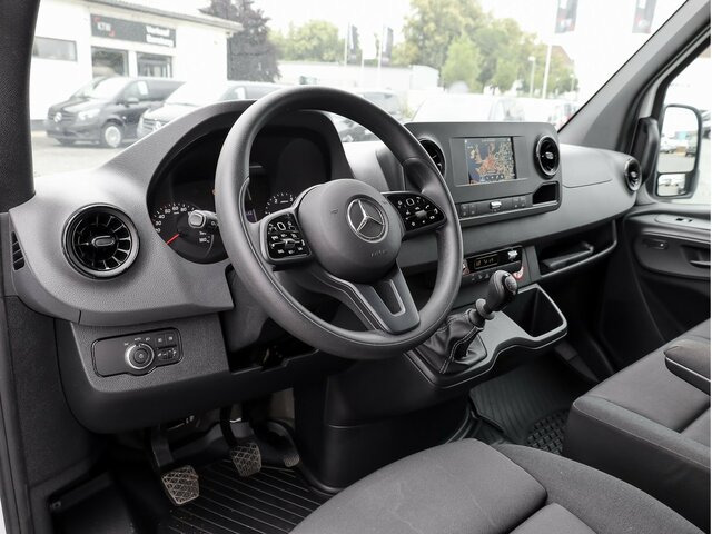MERCEDES-BENZ Sprinter 317 CDI Kasten,L2H2,MBUX,Kamera - Цельнометаллический фургон: фото 5 MERCEDES-BENZ Sprinter 317 CDI Kasten,L2H2,MBUX,Kamera - Цельнометаллический фургон: фото 5