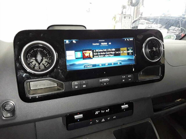 MERCEDES-BENZ Sprinter 317 CDI,L2H2,Automatik,Kamera,LED - Цельнометаллический фургон: фото 4 MERCEDES-BENZ Sprinter 317 CDI,L2H2,Automatik,Kamera,LED - Цельнометаллический фургон: фото 4