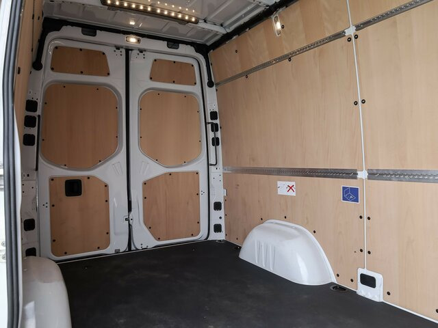 MERCEDES-BENZ Sprinter 317 CDI,L2H2,Automatik,Kamera,LED - Цельнометаллический фургон: фото 2 MERCEDES-BENZ Sprinter 317 CDI,L2H2,Automatik,Kamera,LED - Цельнометаллический фургон: фото 2