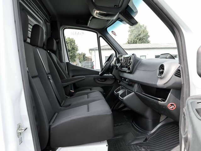MERCEDES-BENZ Sprinter 317 CDI,L2H2,Automatik,Kamera,LED - Цельнометаллический фургон: фото 3 MERCEDES-BENZ Sprinter 317 CDI,L2H2,Automatik,Kamera,LED - Цельнометаллический фургон: фото 3