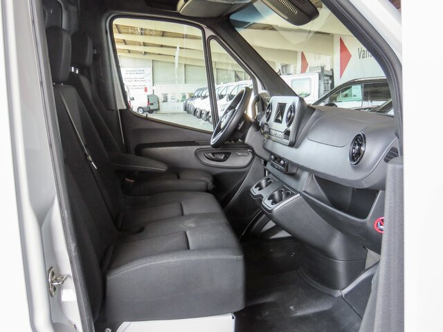 MERCEDES-BENZ Sprinter 317 Maxi,9GTronic,AHK3,5To,TCO - Цельнометаллический фургон: фото 2 MERCEDES-BENZ Sprinter 317 Maxi,9GTronic,AHK3,5To,TCO - Цельнометаллический фургон: фото 2