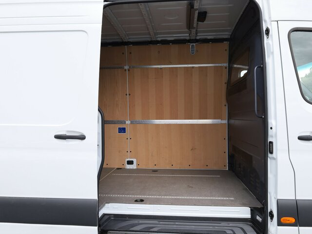 MERCEDES-BENZ Sprinter 317 Maxi,9GTronic,MBUX,Kamera... - Цельнометаллический фургон: фото 2 MERCEDES-BENZ Sprinter 317 Maxi,9GTronic,MBUX,Kamera... - Цельнометаллический фургон: фото 2