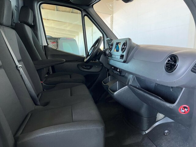 MERCEDES-BENZ Sprinter 317 Maxi,9GTronic,MBUX,Kamera - Цельнометаллический фургон: фото 2 MERCEDES-BENZ Sprinter 317 Maxi,9GTronic,MBUX,Kamera - Цельнометаллический фургон: фото 2