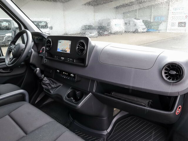 MERCEDES-BENZ Sprinter317CDI Maxi Koffer,LBW,Klima,Kamera... - Фургон с закрытым кузовом: фото 4 MERCEDES-BENZ Sprinter317CDI Maxi Koffer,LBW,Klima,Kamera... - Фургон с закрытым кузовом: фото 4