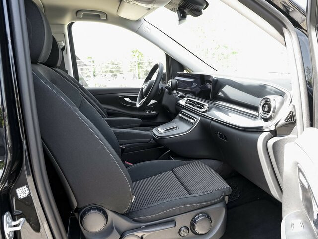 MERCEDES-BENZ V 220 d STYLE kompakt,6Sitzer,Distronic,AHK... - Пассажирский фургон: фото 4 MERCEDES-BENZ V 220 d STYLE kompakt,6Sitzer,Distronic,AHK... - Пассажирский фургон: фото 4