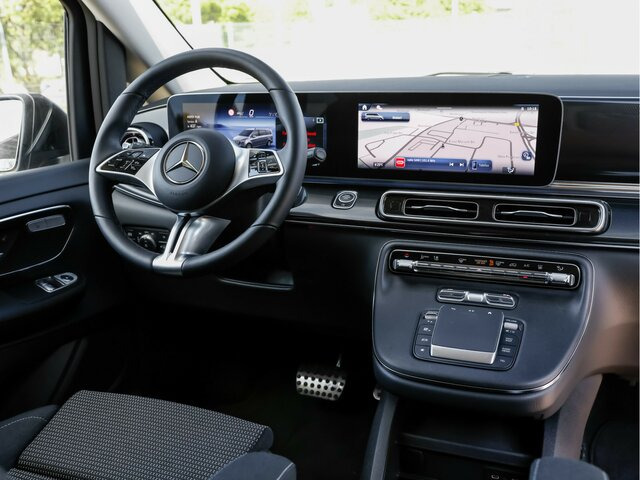 MERCEDES-BENZ V 220 d STYLE kompakt,8Sitzer,Standheizung,AHK - Микроавтобус, Пассажирский фургон: фото 4 MERCEDES-BENZ V 220 d STYLE kompakt,8Sitzer,Standheizung,AHK - Микроавтобус, Пассажирский фургон: фото 4