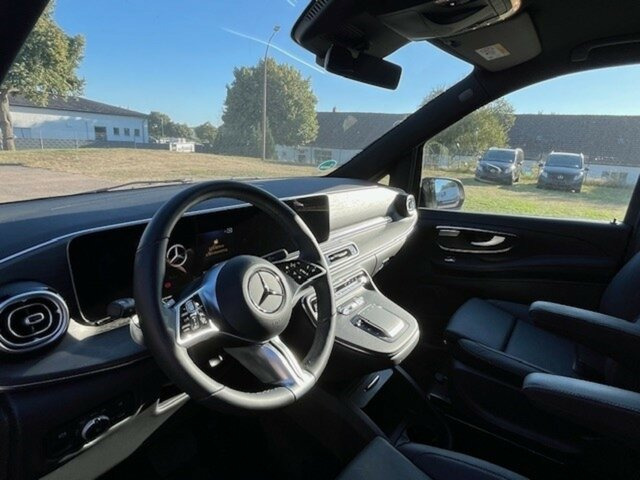MERCEDES-BENZ V 300 Avantgarde Extralang,2xSchiebetür elektr.... - Микроавтобус, Пассажирский фургон: фото 4 MERCEDES-BENZ V 300 Avantgarde Extralang,2xSchiebetür elektr.... - Микроавтобус, Пассажирский фургон: фото 4