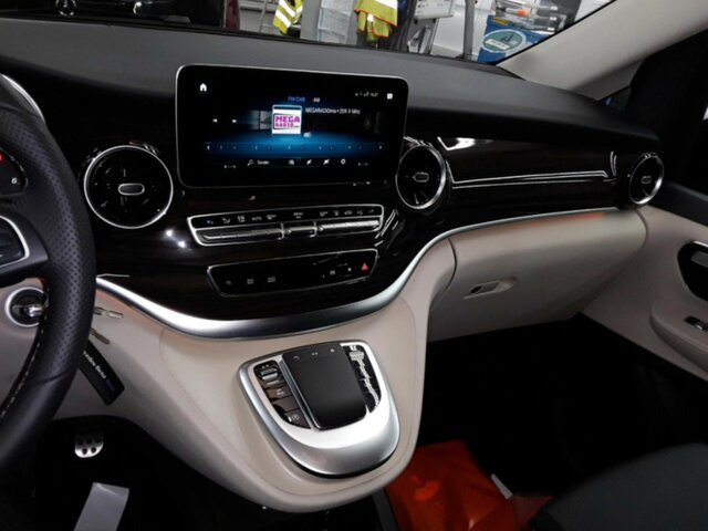 MERCEDES-BENZ V 300 Marco Polo,EasyUp,Leder,AHK2,5To,LED - Кастенваген: фото 2 MERCEDES-BENZ V 300 Marco Polo,EasyUp,Leder,AHK2,5To,LED - Кастенваген: фото 2