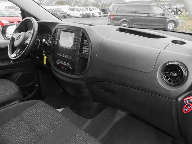 MERCEDES-BENZ Vito 116CDI lang,TourerPro,2xKlima,9Sitze,Kamera - Пассажирский фургон: фото 3 MERCEDES-BENZ Vito 116CDI lang,TourerPro,2xKlima,9Sitze,Kamera - Пассажирский фургон: фото 3