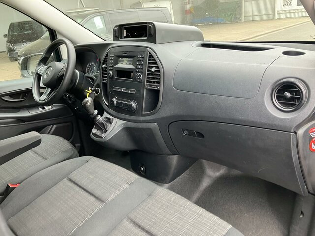 MERCEDES-BENZ Vito114 Mixto Extralang,Klima,Tempomat,Standhzg... - Микроавтобус, Пассажирский фургон: фото 4 MERCEDES-BENZ Vito114 Mixto Extralang,Klima,Tempomat,Standhzg... - Микроавтобус, Пассажирский фургон: фото 4
