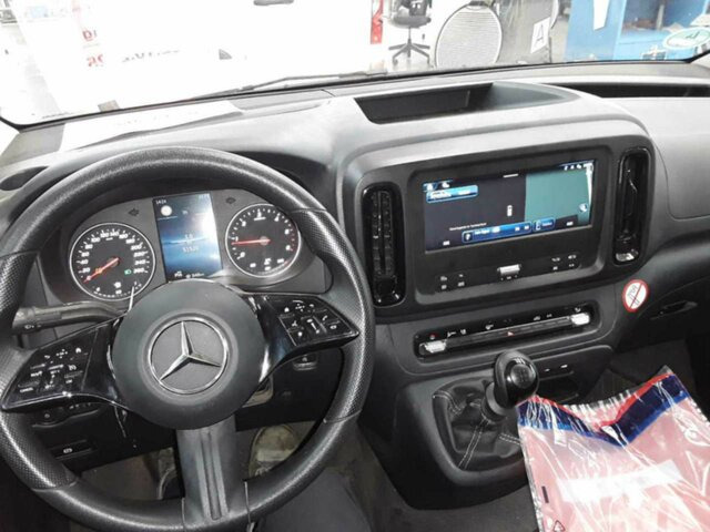 MERCEDES-BENZ Vito116CDI KA lang,Klima,Tempomat,Kamera... - Легковой фургон: фото 2 MERCEDES-BENZ Vito116CDI KA lang,Klima,Tempomat,Kamera... - Легковой фургон: фото 2